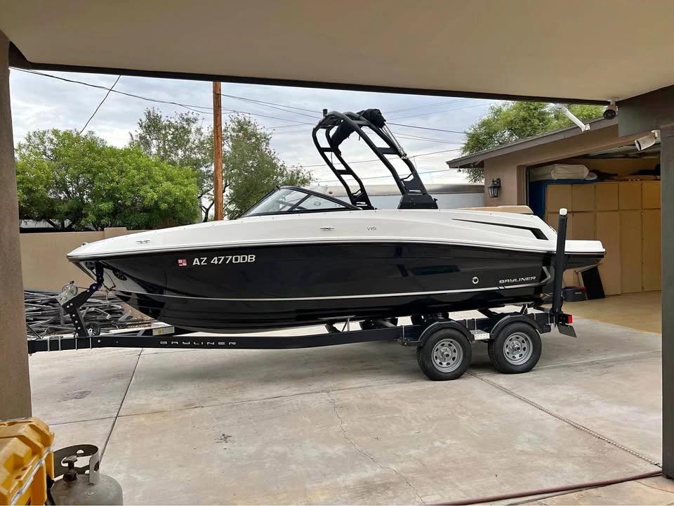 2022 Bayliner VR5