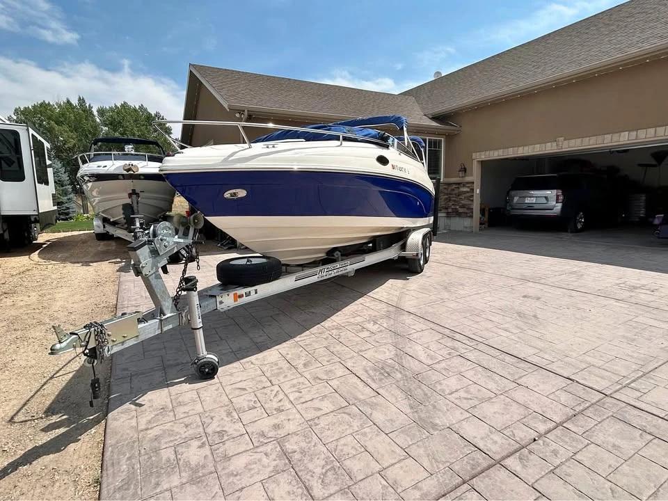 2005 Rinker 232 Captiva