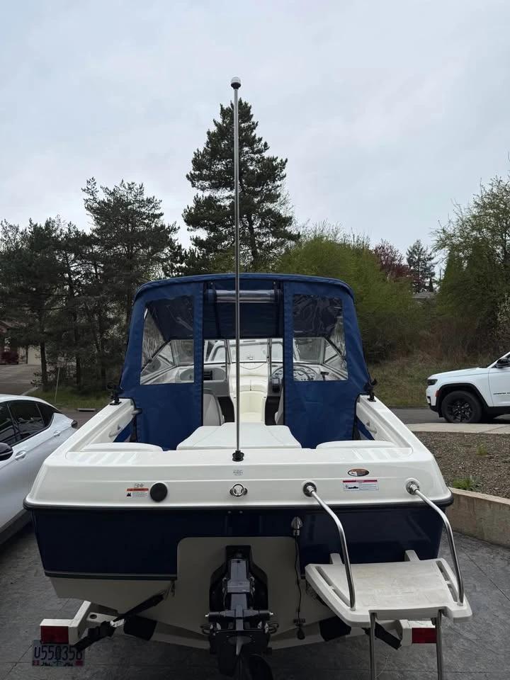 2010 Bayliner Discovery 195