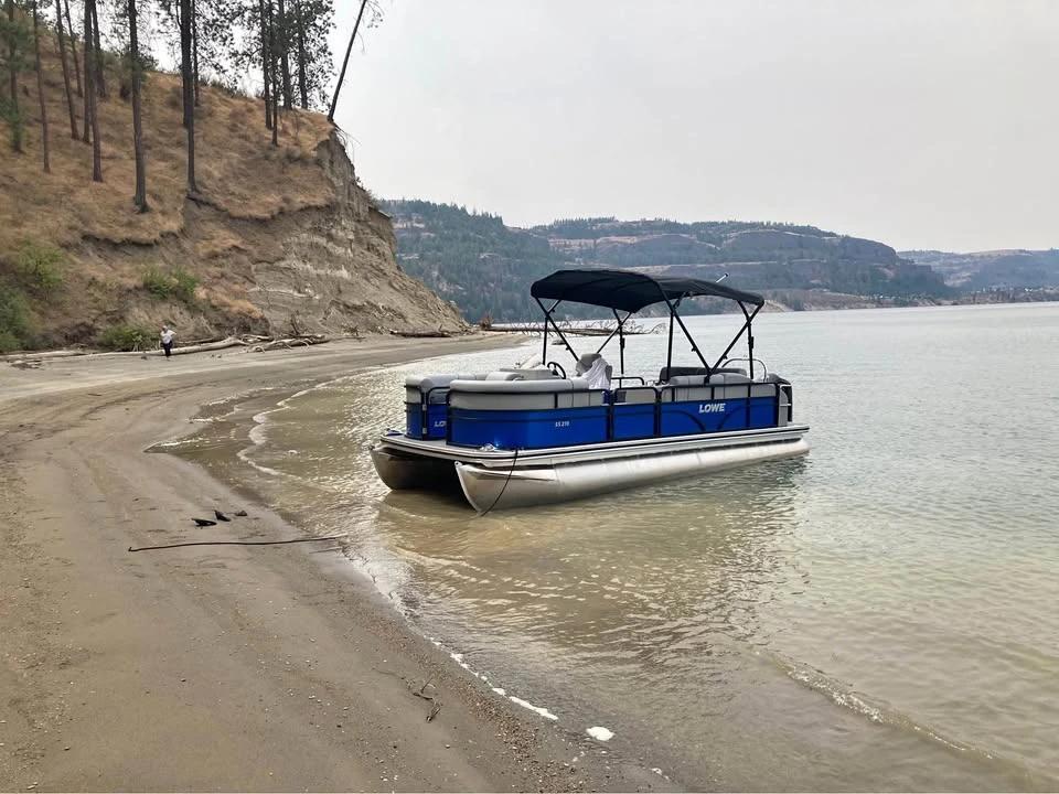 2021 Lowe SS210 Pontoon boat SS210 WT
