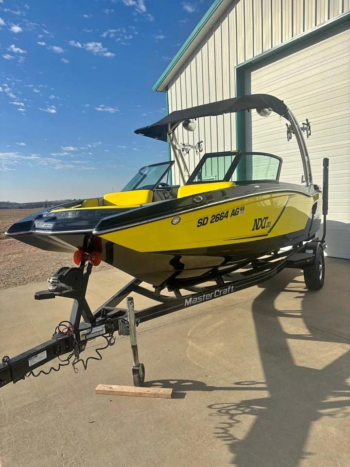2015 MasterCraft NXT20