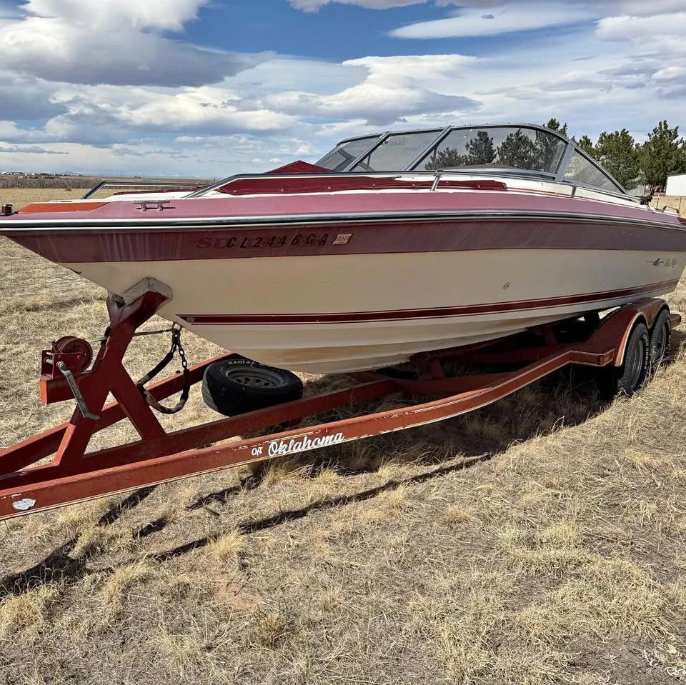 1987 Sea Ray S23