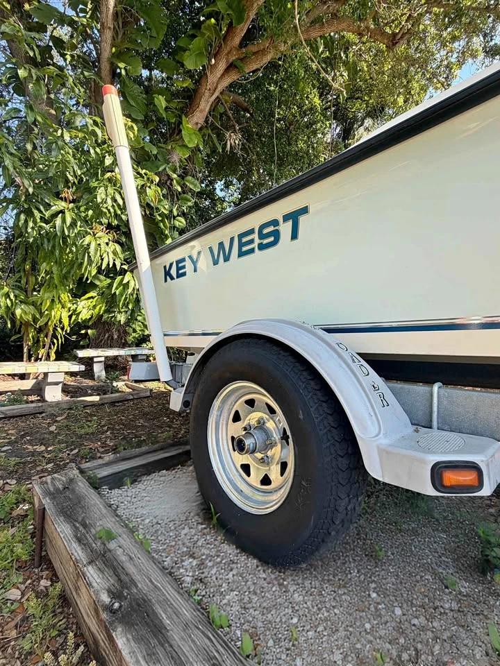 2005 Key West 1720