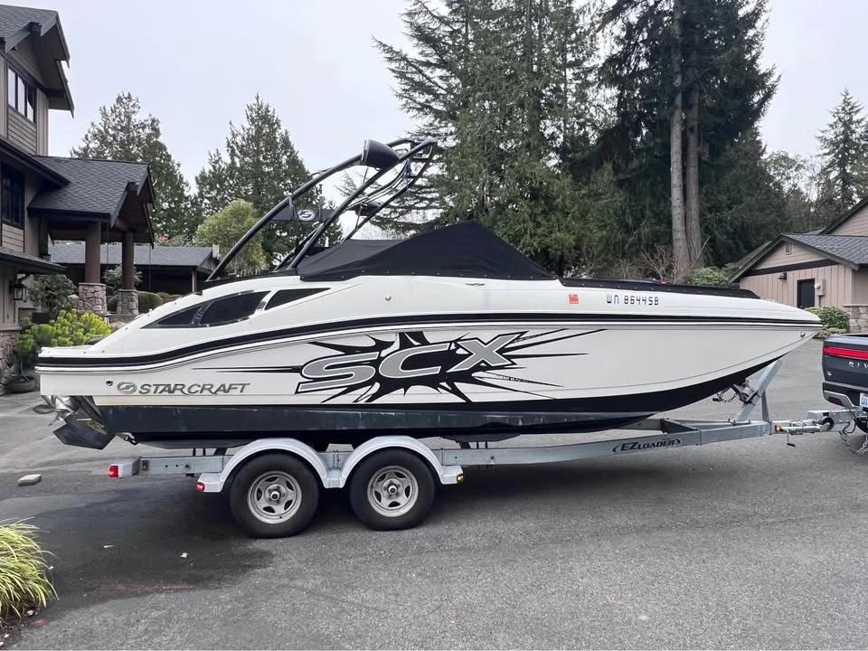 2014 Starcraft CSX 230 inboard boat