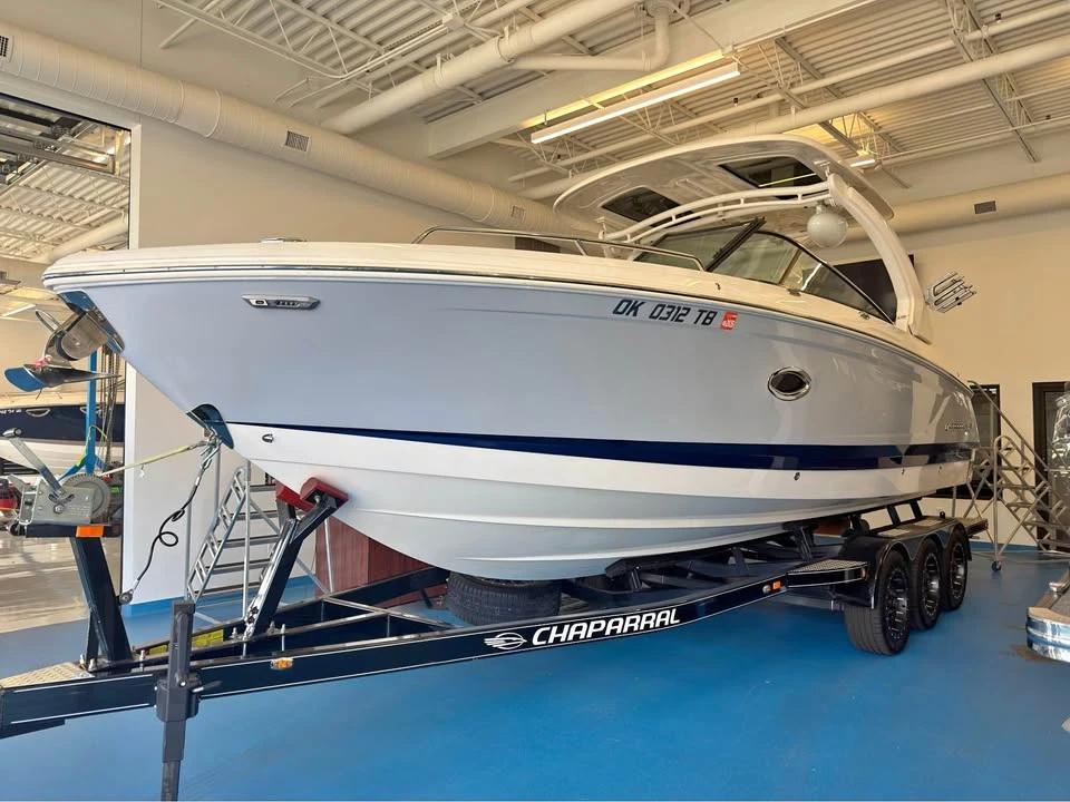 2023 Chaparral 30
