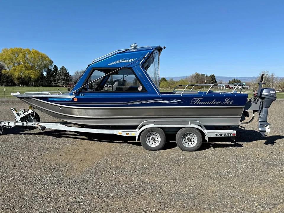 2008 Thunder Jet Rio Classic 22 ft. Jet boat Rio Classic