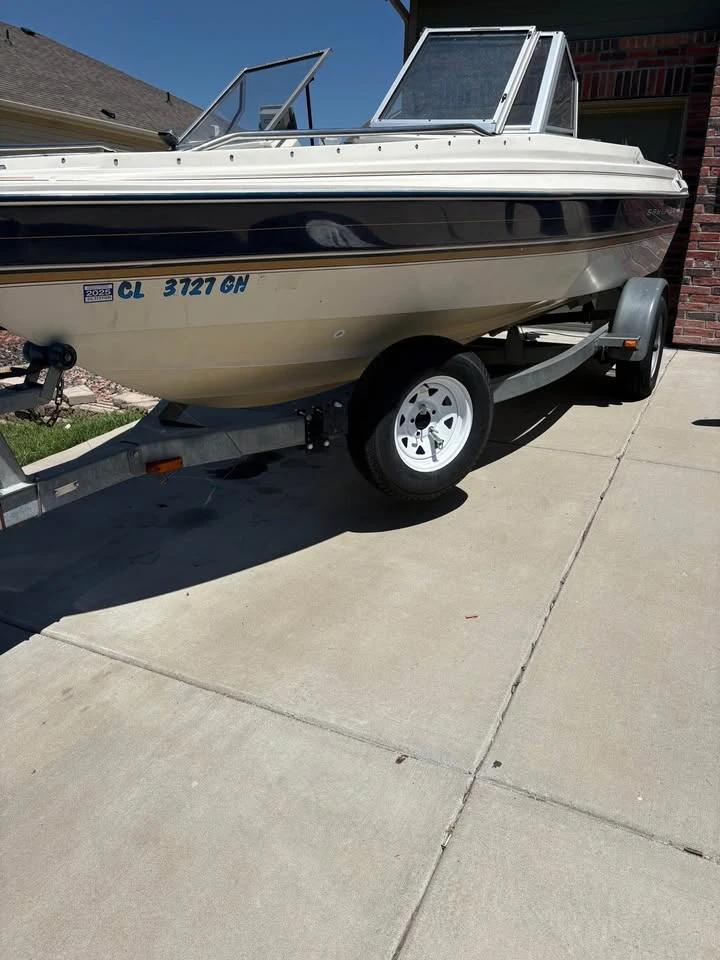 1996 Bayliner Capri 1954