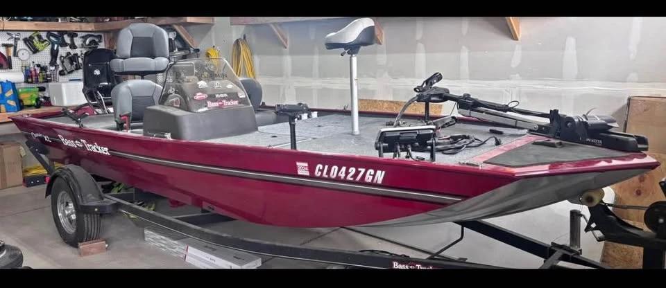 2022 Tracker Bass Tracker Classic