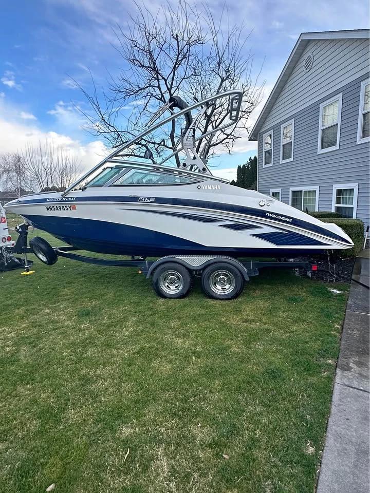2012 Yamaha 212x boat H.O.