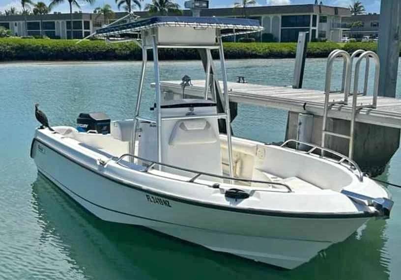 2002 Boston Whaler Outrage 210