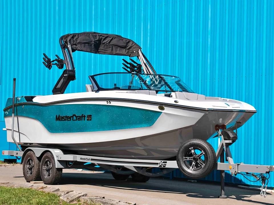 2025 MasterCraft xt24