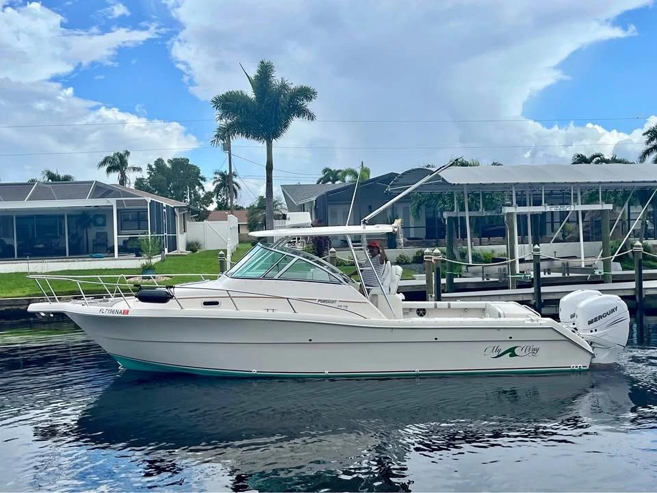 1999 Pursuit 3070 Offshore