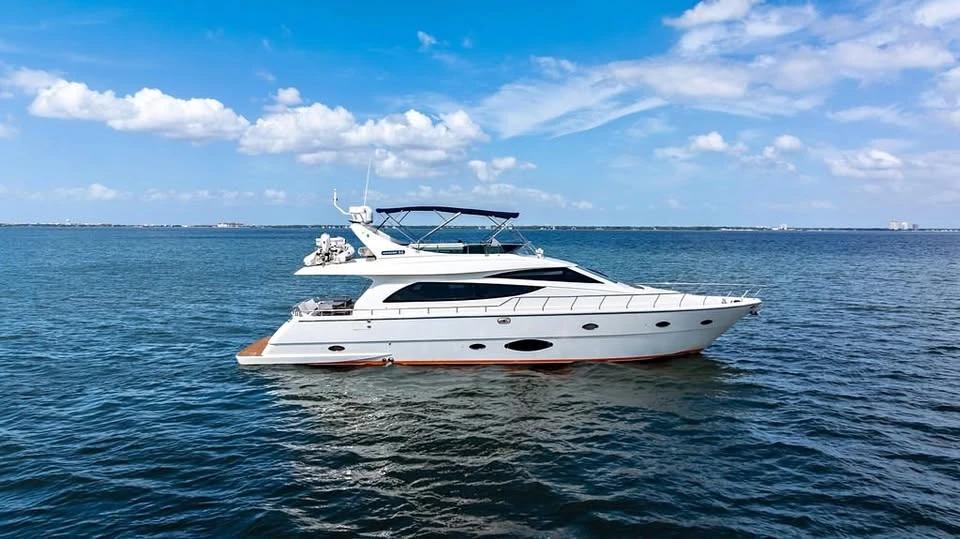 2026 Uniesse 65 Motoryacht