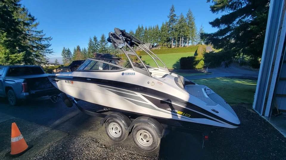 2018 Yamaha ar210