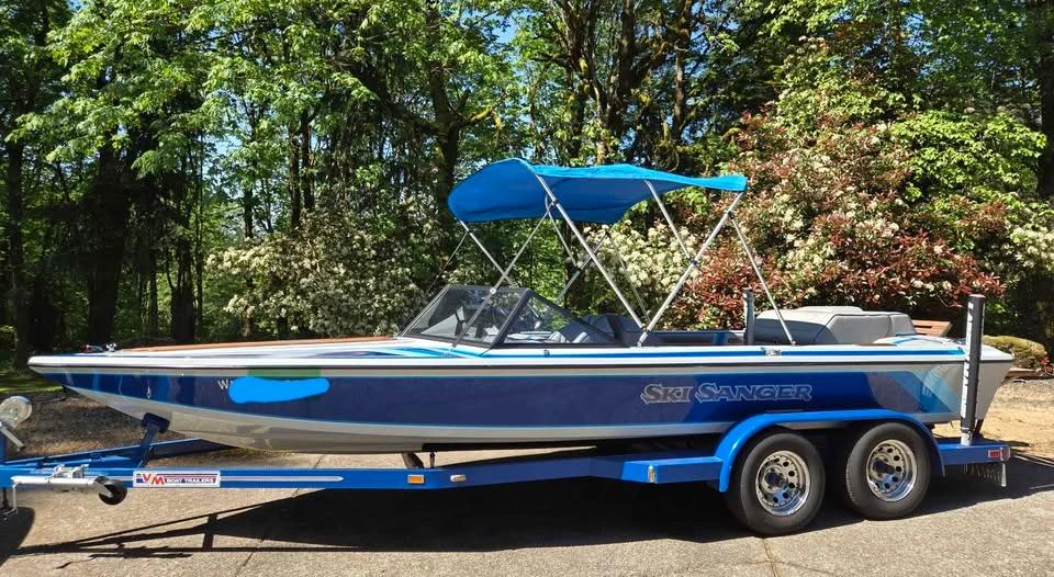 1990 Sanger 21 TX Skier