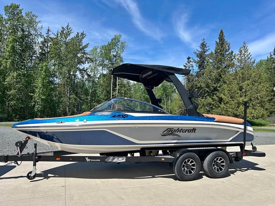 2025 Flightcraft Wake boat