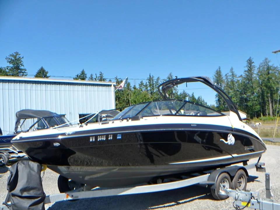 2019 Yamaha 242 limited s