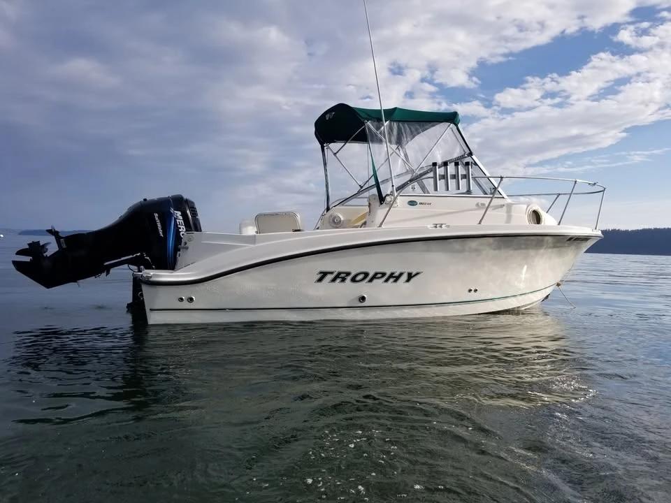 2006 Trophy 1902 Boat with trailer 1902 Walkaround