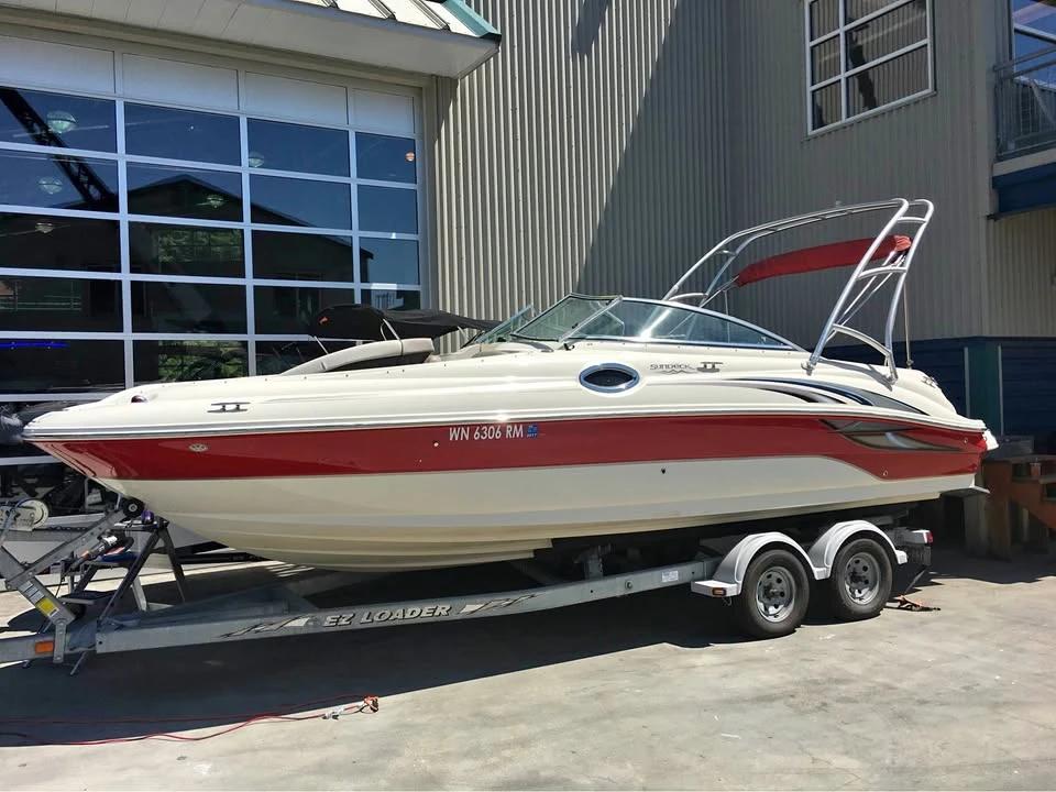 2004 SEARAY SUNDECK 240