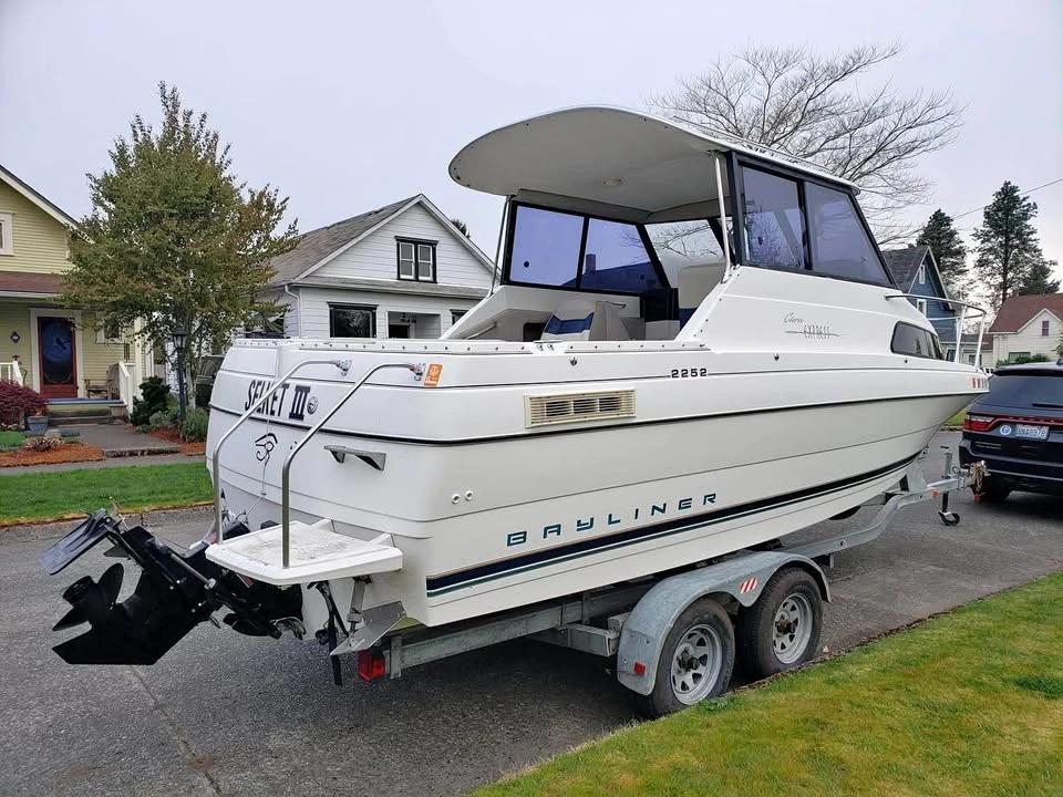 1996 Bayliner capri express 2452 Ciera Express