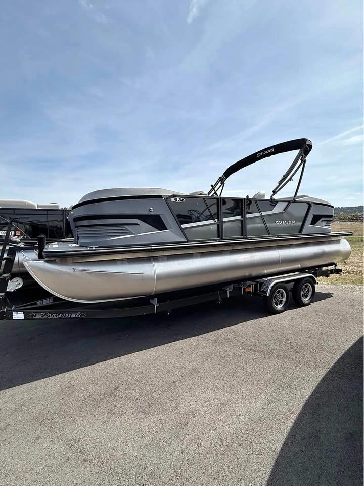 2026 Sylvan r-22 tri-toon