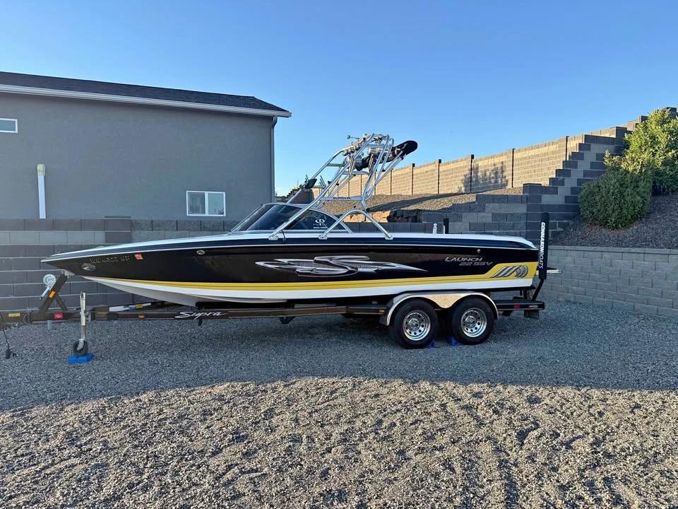 2004 Supra Launch 22SSV