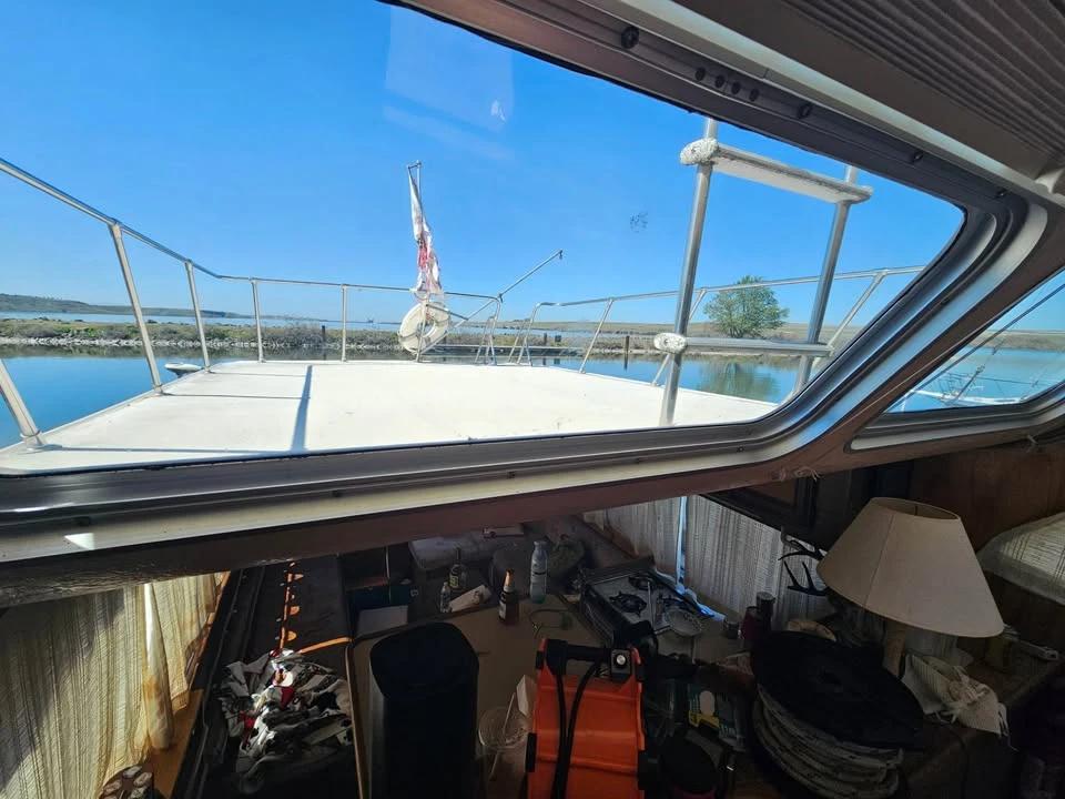 1989 Coastal Barracuda Holiday Houseboat Holiday Houseboat Series