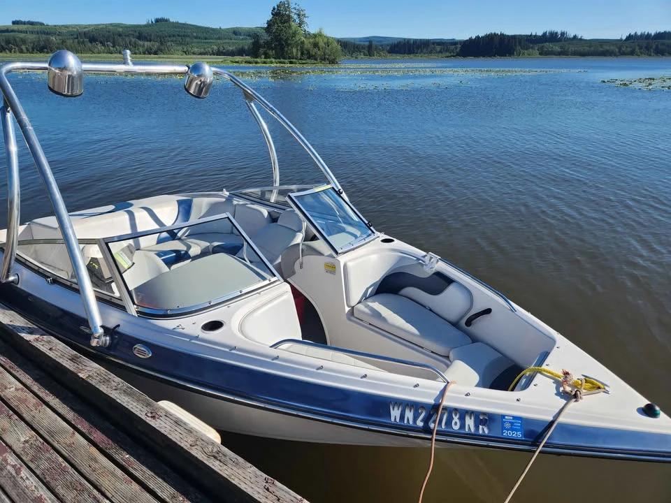 2005 Blue Water Bowrider Boat