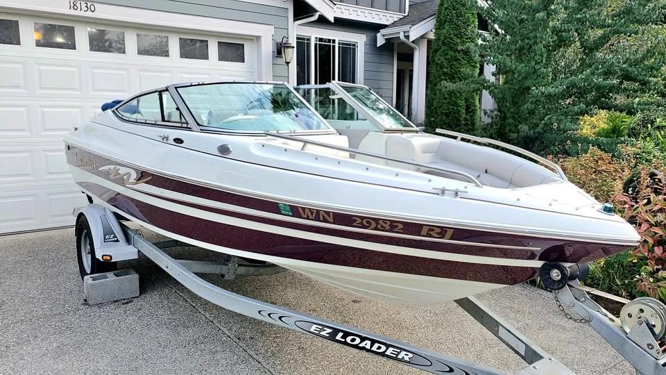 2008 Mariah Bowrider Ski boat
