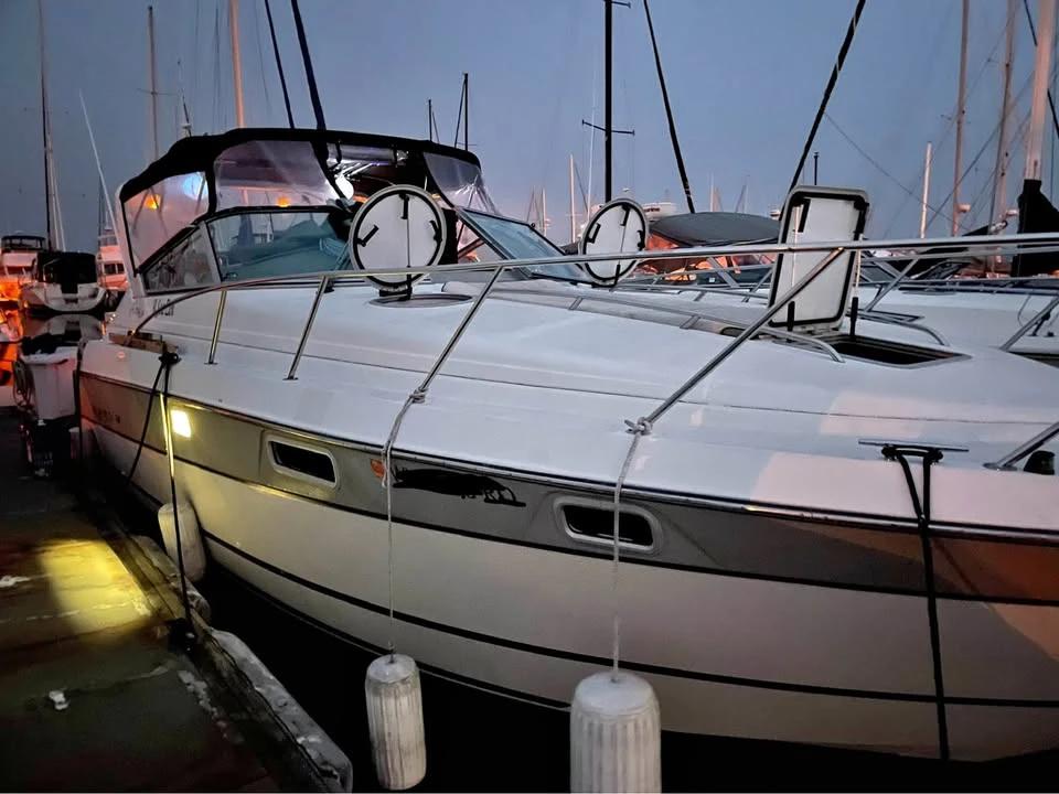 1994 Maxum 3200SCR Cabin Cruiser with Twin Engines 3200 SCR