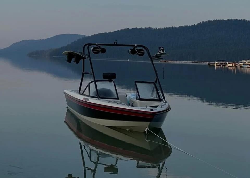 1995 Hydrodyne ski boat Grand Sport Elite