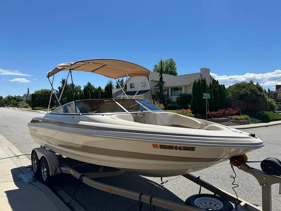 1998 bayliner 2252 2252 EXP Cruiser