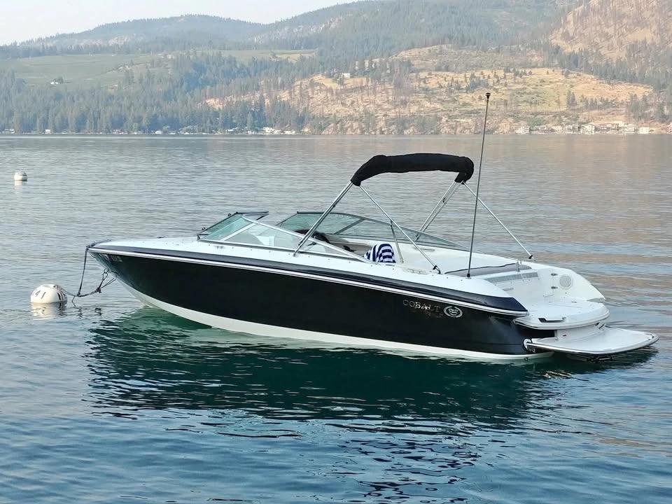 2004 Cobalt 226 Bowrider