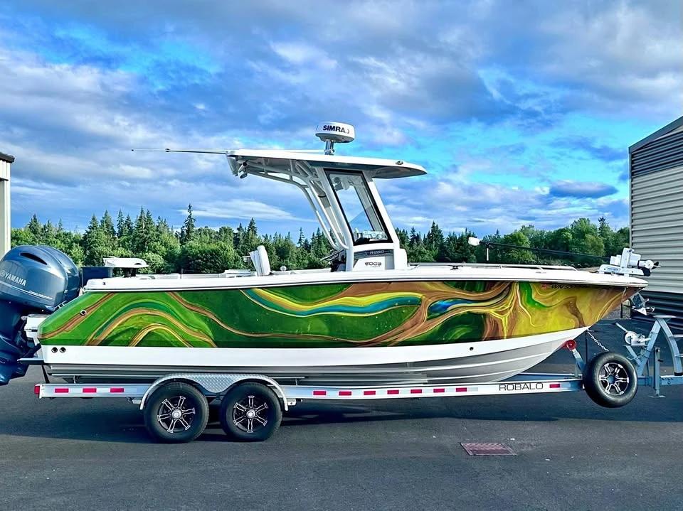 2023 Robalo r250