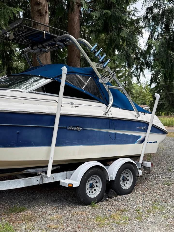 1995 Sea ray signature 220 220 Bow Rider