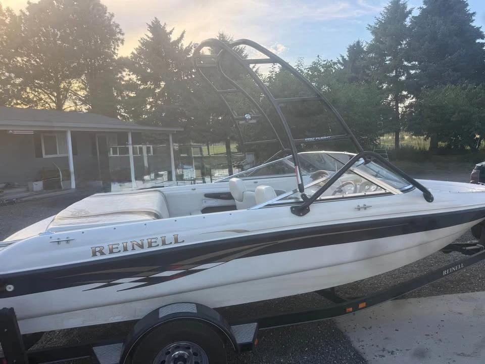 2004 Reinell 185 ski/fish 185 BR