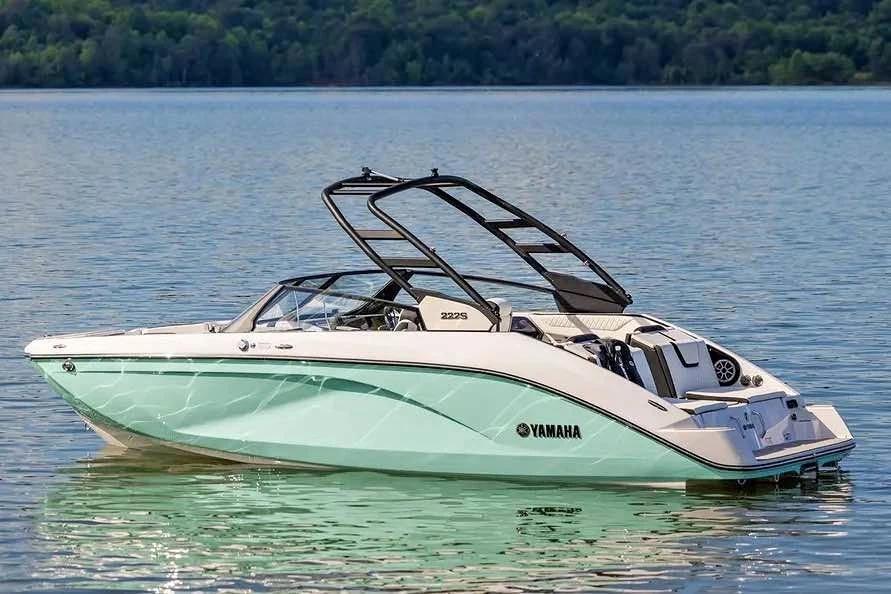 2026 Yamaha 222s