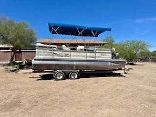1997 ercoa 21’ hex tri tube pontoon Qwest Luxury Series