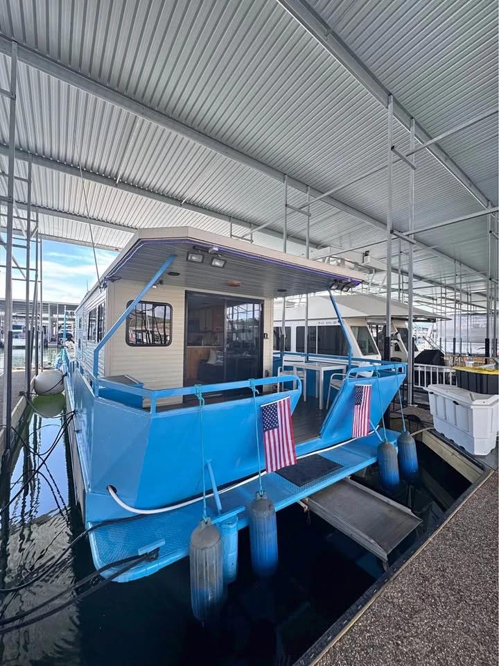 1980 55 Houseboat 55 Houseboat