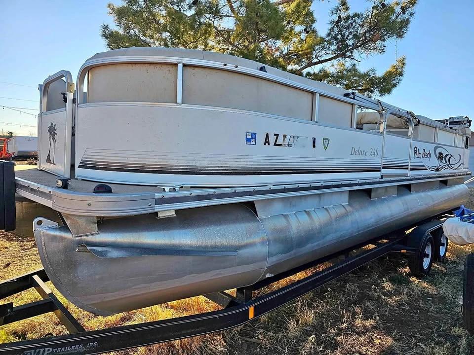 2004 Palm Beach Delux 240 Palm Beach 240 Deluxe