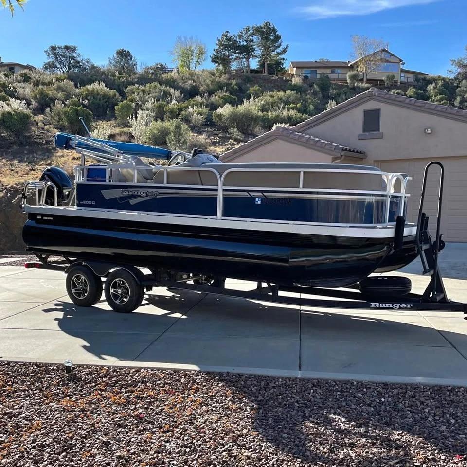 2021 Ranger pontoon Classic 200C