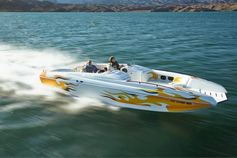 2004 Magic Deck 28ft Magic 28 Deckboat