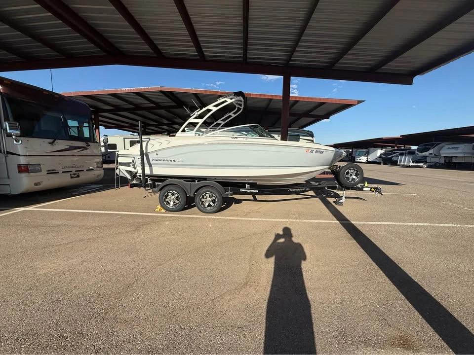 2019 Chaparral h2o surf