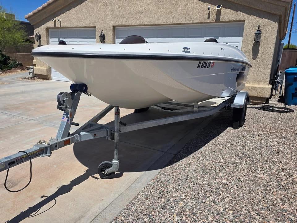 2019 Bayliner element e16 60 hp Element E16