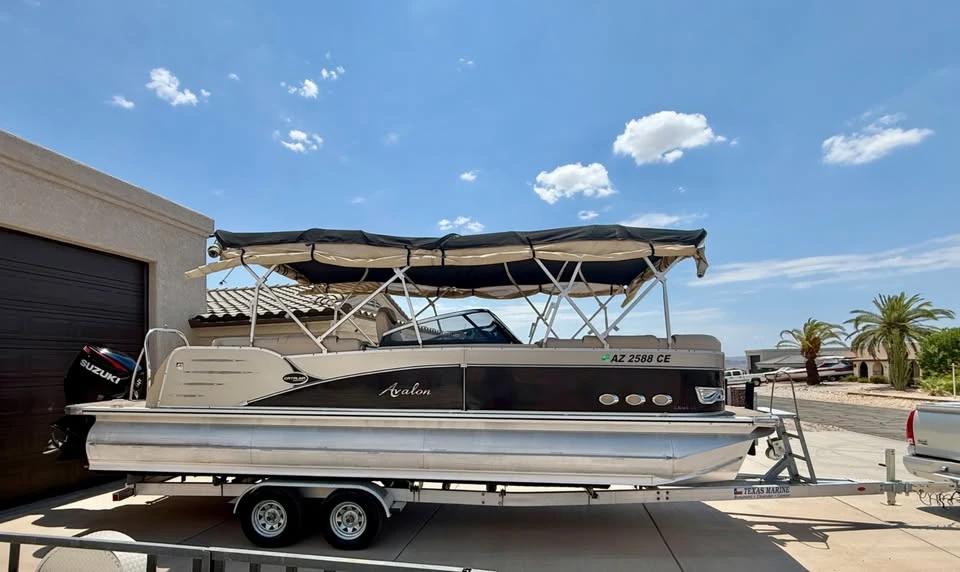 2018 Avalon 2018 avalon catalina platinum 2585 ELW