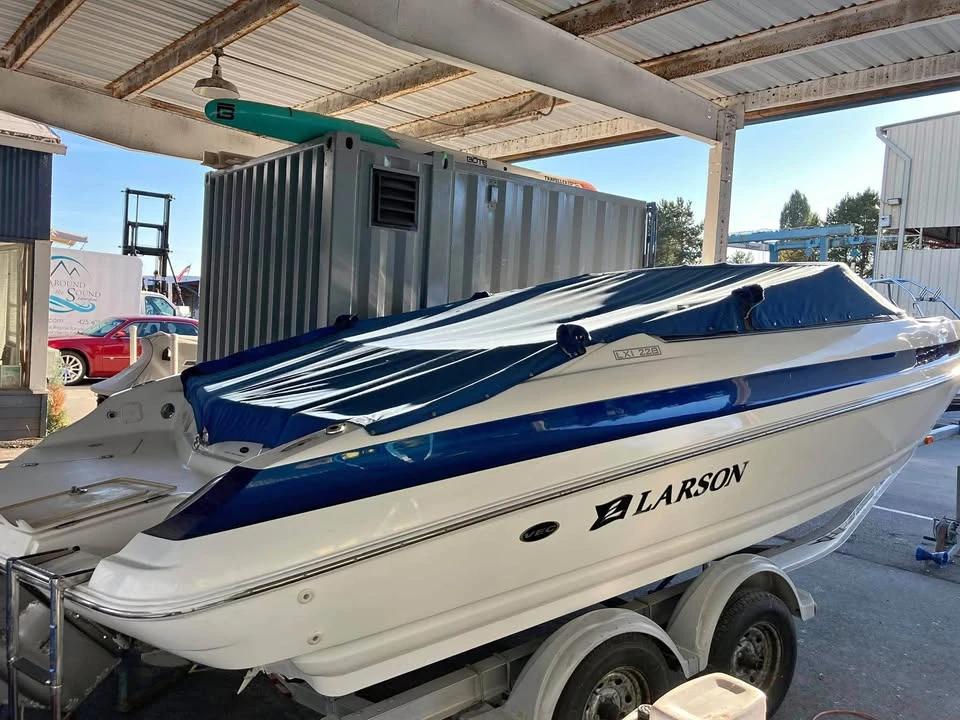 2010 Larson LXI 258
