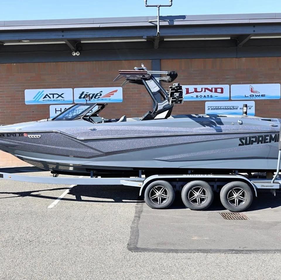 2022 Supreme zs252