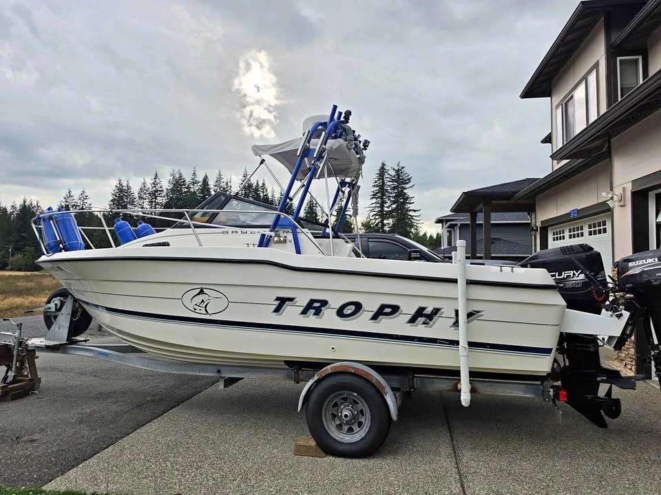 1997 Bayliner Trophy 2002 Trophy 2002 Walkaround
