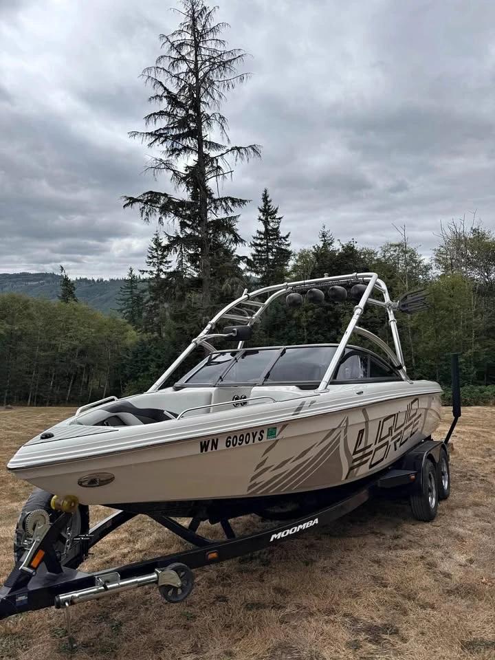 2010 Moomba liquid force edition