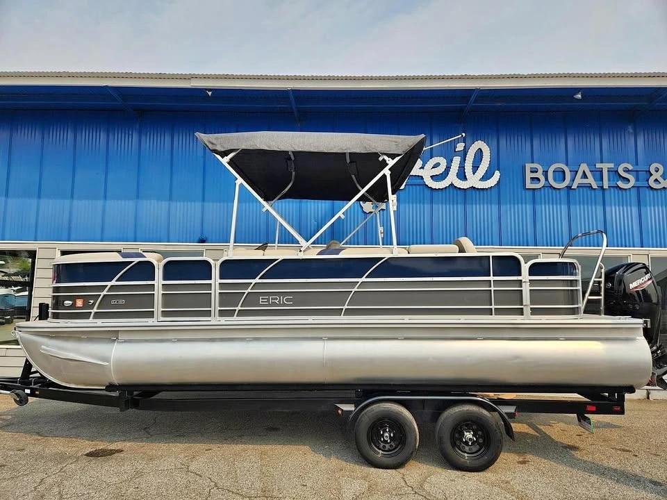 2021 Trifecta 25' fishing pontoon 25 x 24 2.0 LE